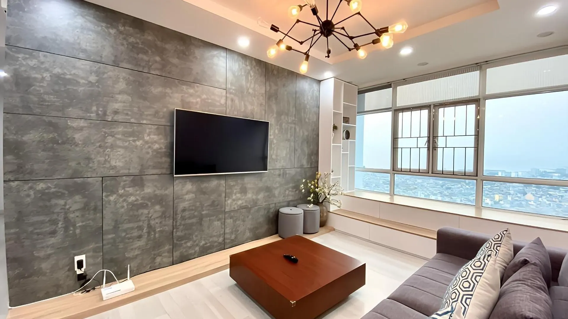Zoro Home Deluxe Stunning-View Condominium Danang Center Vietnam