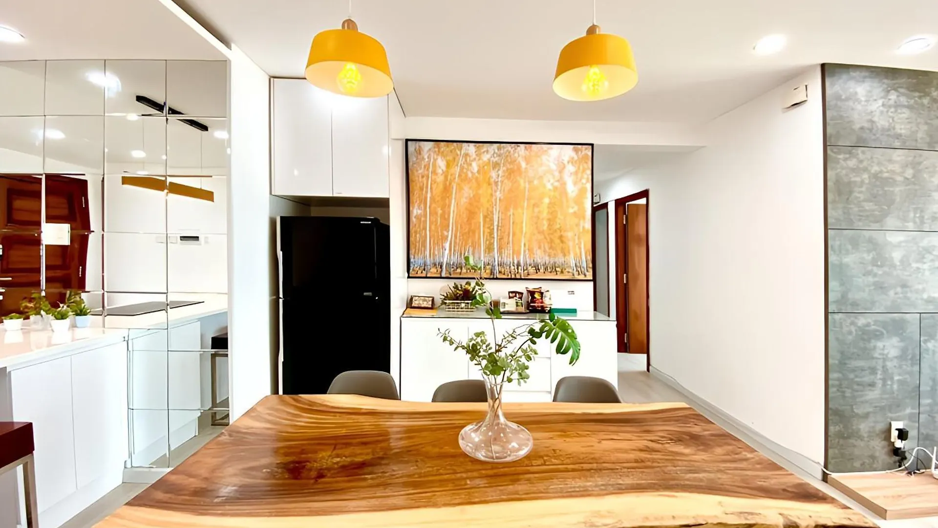 Zoro Home Deluxe Stunning-View Condominium Danang Center Apartment Da Nang