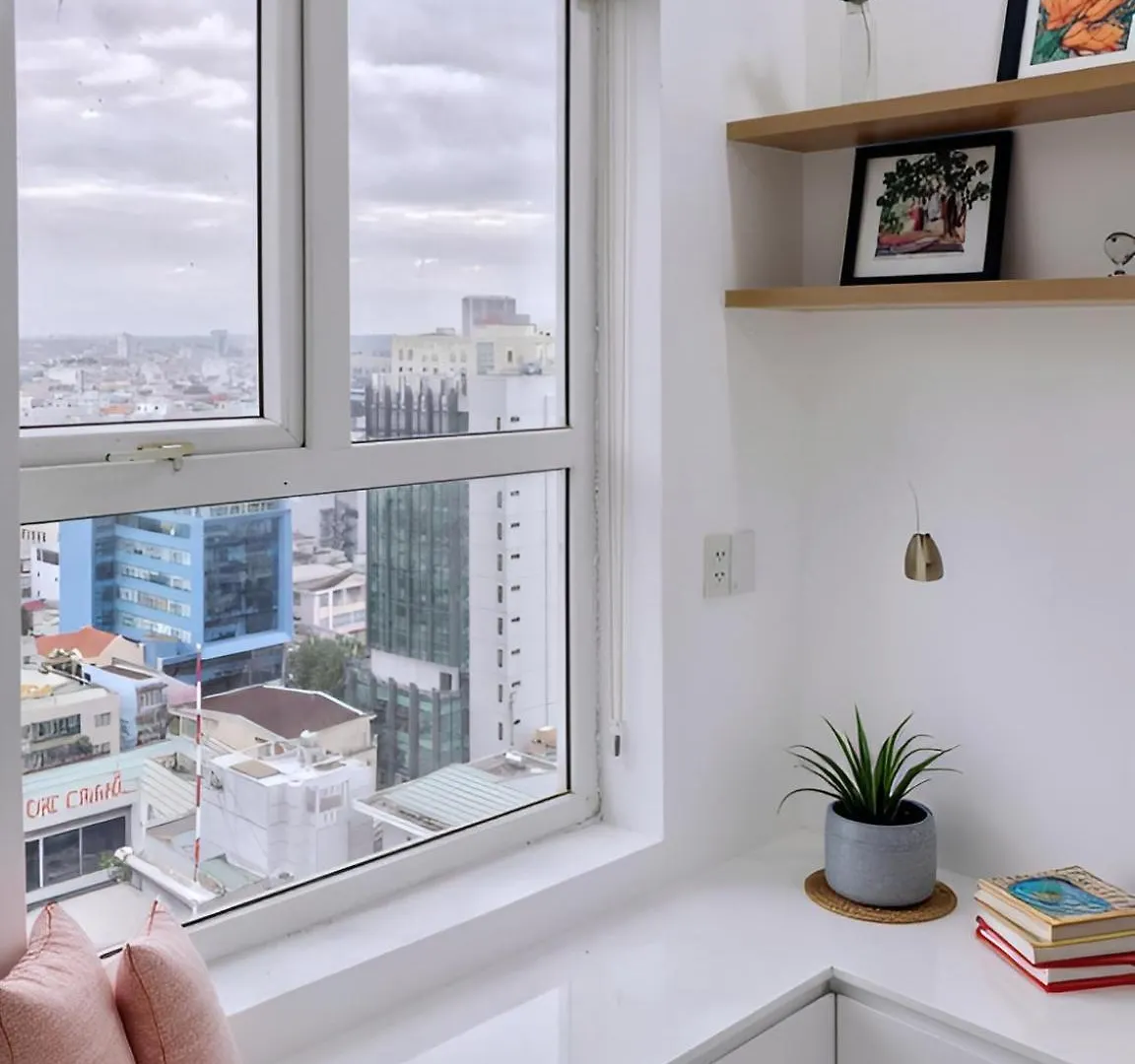 Zoro Home Deluxe Stunning-View Condominium Danang Center