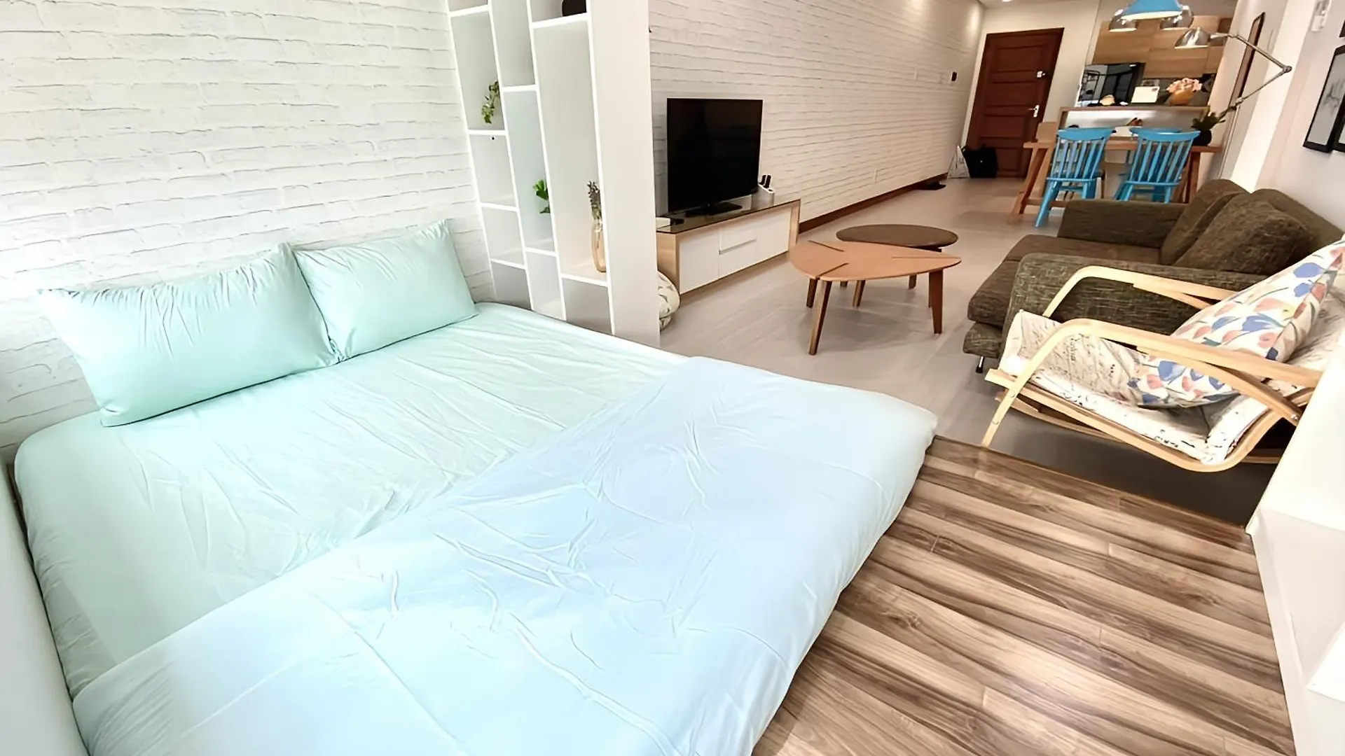 Apartment Zoro Home Deluxe Stunning-View Condominium Danang Center